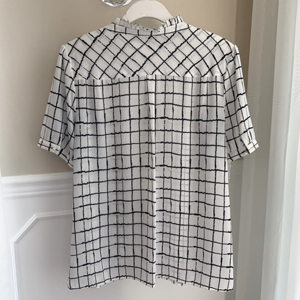 Karl Lagerfeld Paris size L plaid blouse - Picture 12 of 16